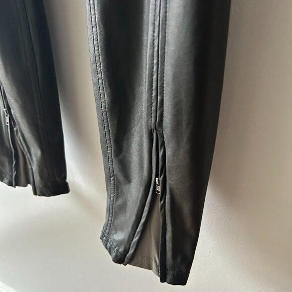 HUE faux-leather leggings Sz L - Picture 4 of 7